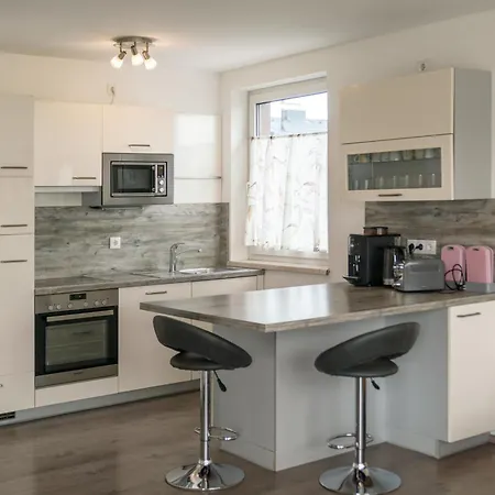 Easyapartments Leo Appartement *