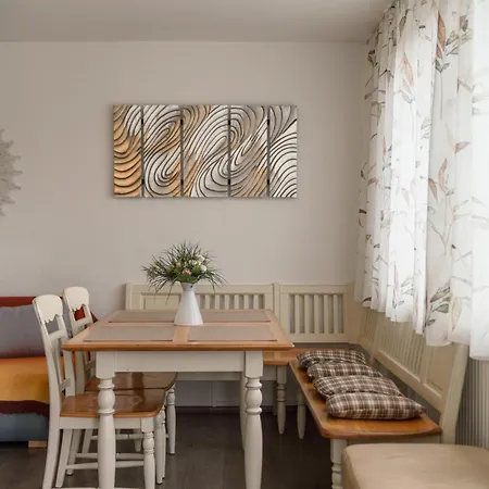 Apartment Easyapartments Leo