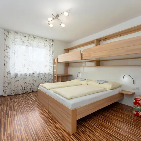 Appartamento Easyapartments Leo *