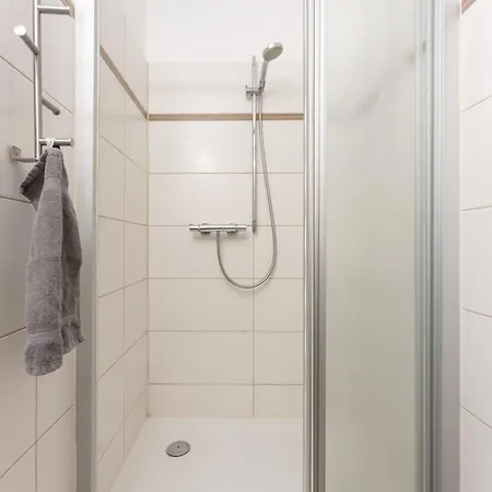 Apartment Easyapartments Leo