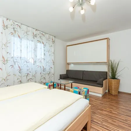 Appartamento Easyapartments Leo *