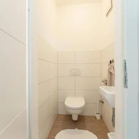 Easyapartments Leo Apartment *