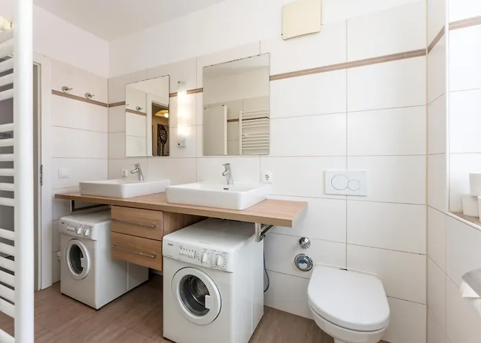 Easyapartments Leo * לינץ